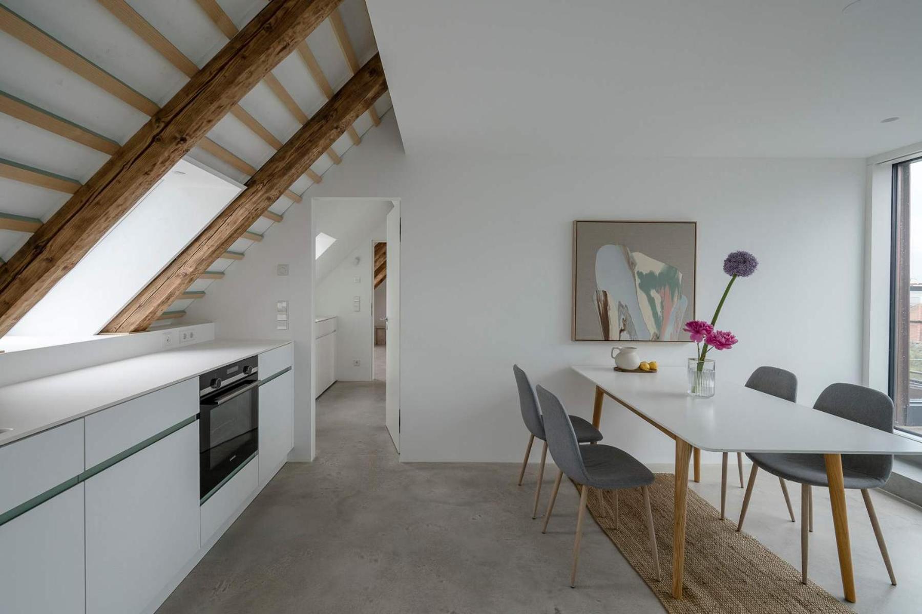 Quiet Meets Elegance In Munichs Center *