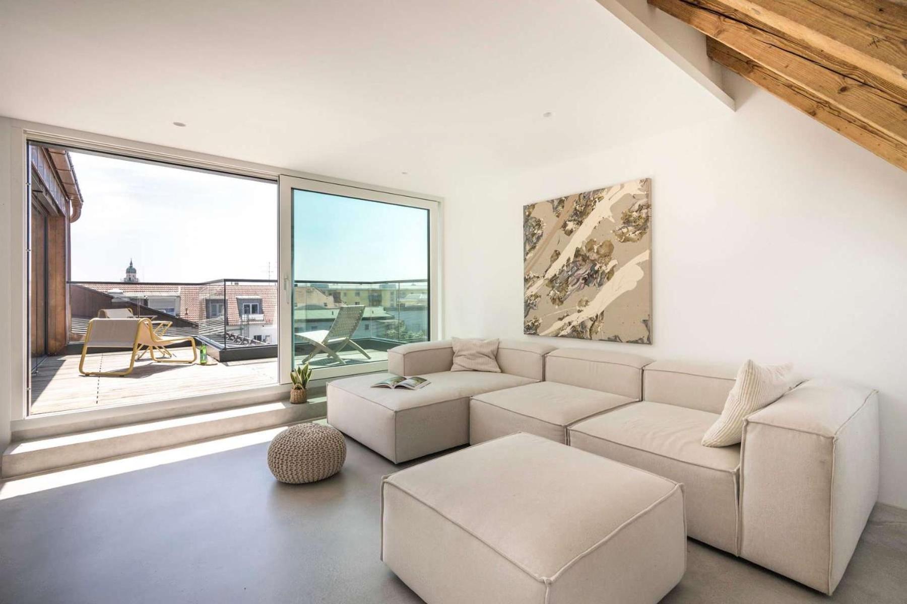 Quiet Meets Elegance In Munichs Center *