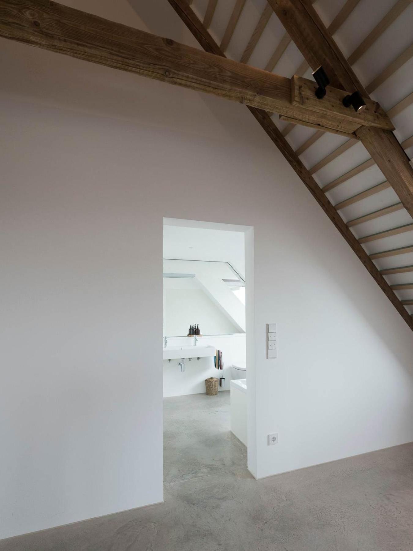 Quiet Meets Elegance In Munichs Center